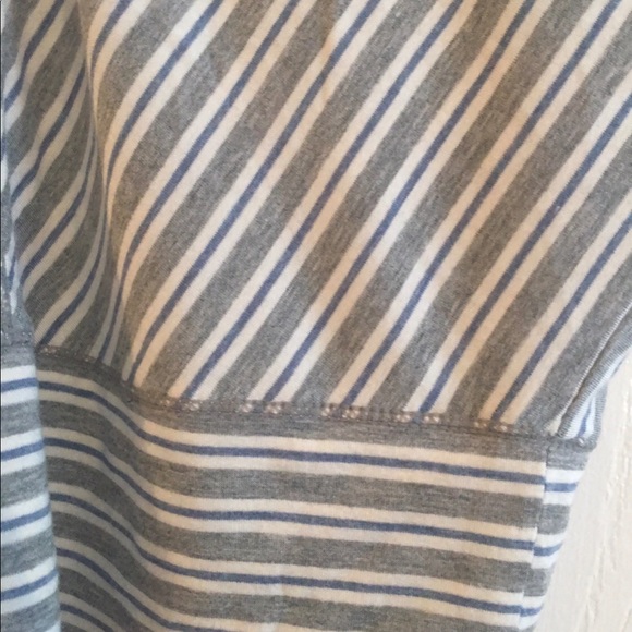 Max Studio Grey Blue White Stripped Funky Top XS 💜 🩵🩷 - Picture 4 of 6